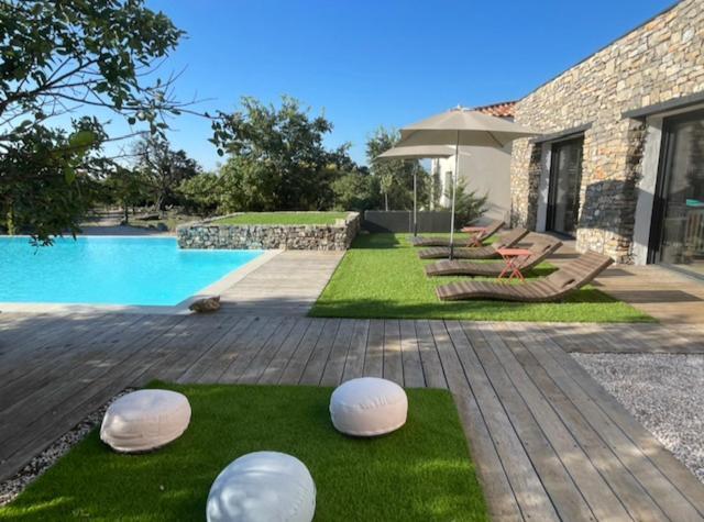 Le Domaine Du Cade-Gites D'Exception 4Etoiles "La Villa Du Cade" Cazevieille Kültér fotó